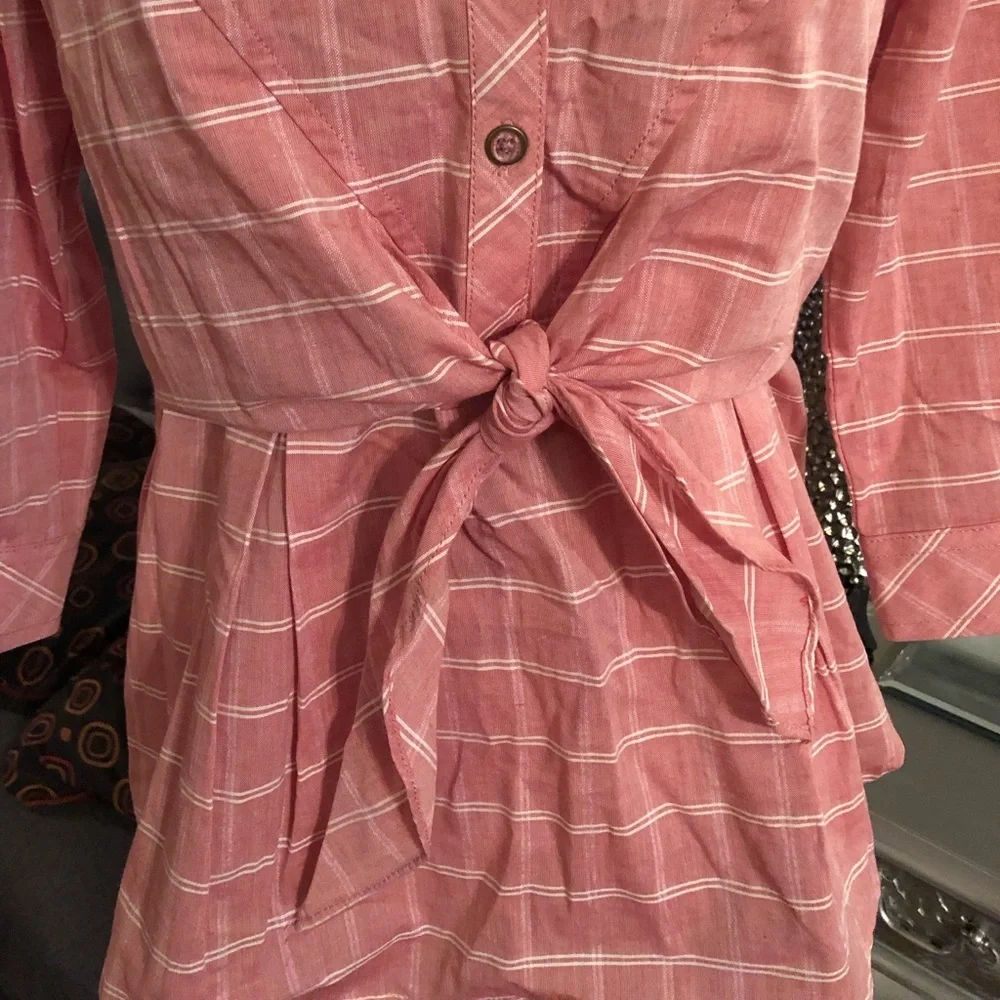 Simply noelle blouse tied in the front size  xs